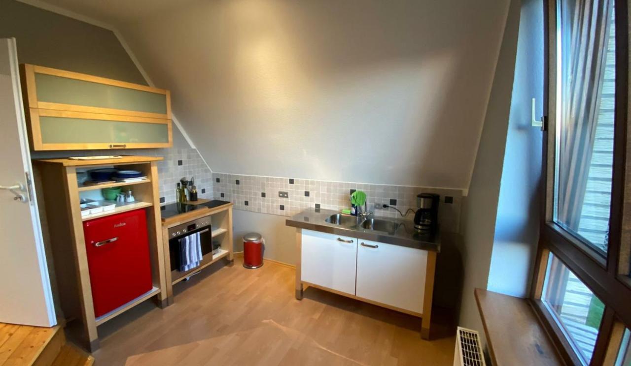 *To Hus* Wohnung Am Rande Von Йевер Экстерьер фото